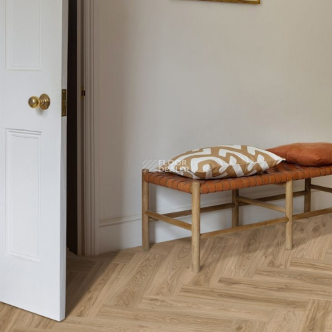 Moduleo Roots Herringbone дерево Blackjack Oak 22229 фото 3 | FLOORDEALER